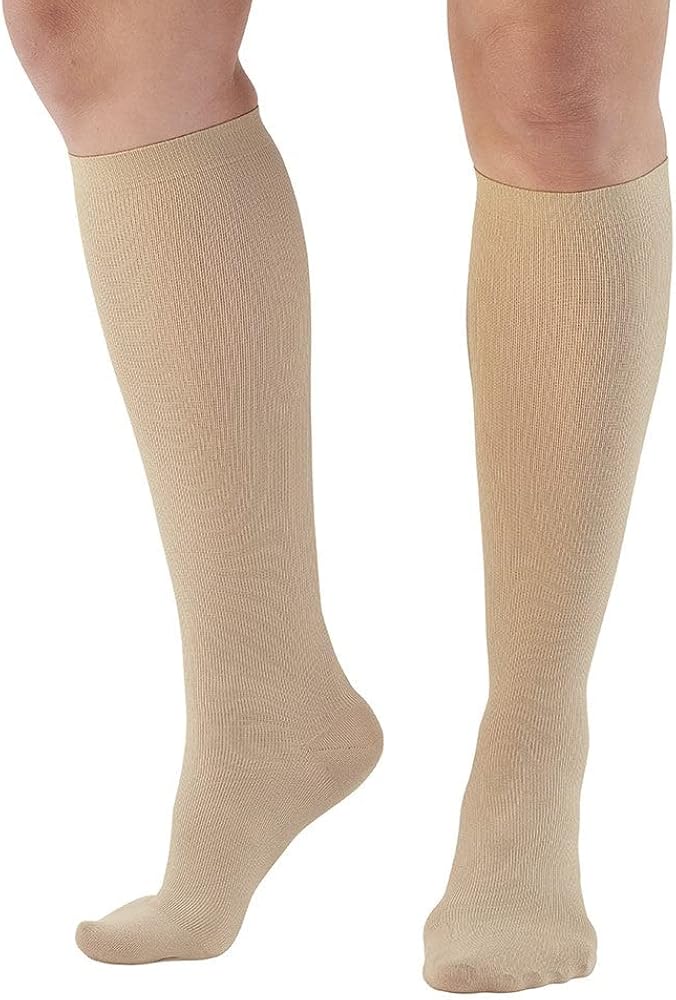 Ames Walker AW Style 167 Women's Travel 15-20 mmHg Moderate Compression Knee High Socks man