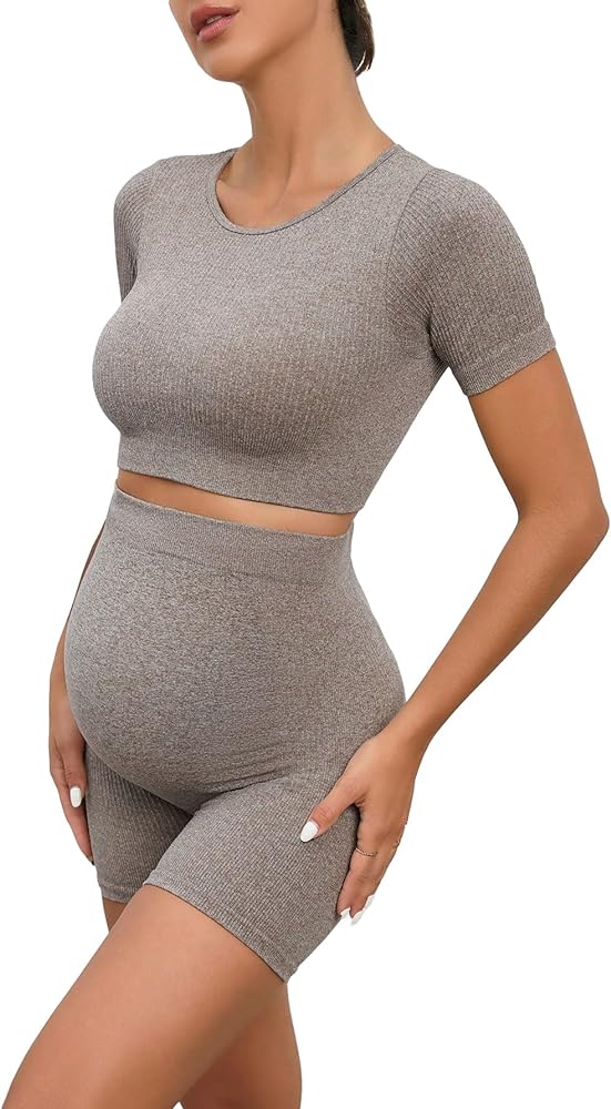 Floerns Women's Maternity Short Sleeve Crop Tee Biker Shorts Set Two Piece Outfit