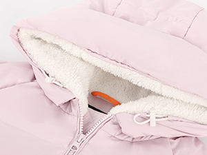 fleece-lined hood collar