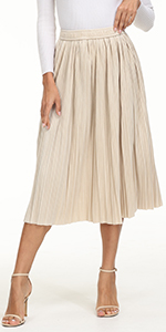 pleated skirt