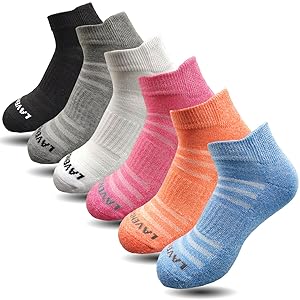 6 pairs of assort women low cut socks