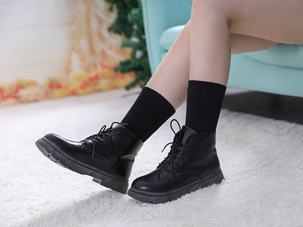 Wool Hiking Socks for Women Winter Warm Thick Crew Cozy Boot Socks for Women