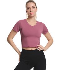 crop workout tshirt