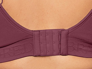 Sublime hands free pumping bra detail back