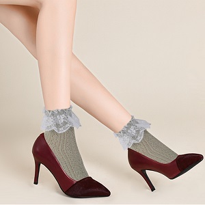 womens frilly socks