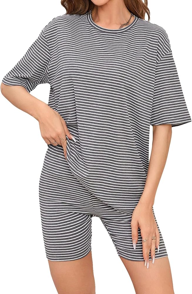 WDIRARA Women's 2 Piece Striped Outfits Crewneck Half Sleeve Top Skinny Shorts Lounge Set Casual Tracksuit