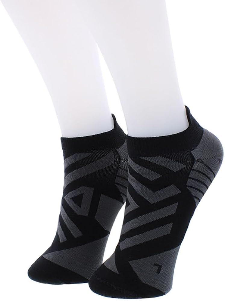 On Women's Performance Low Socks