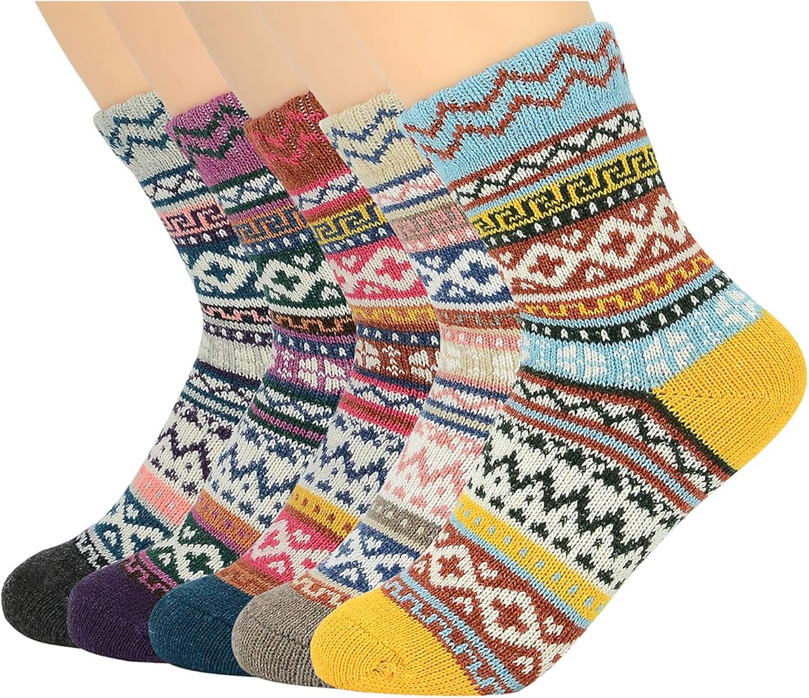 Womens Hiking Socks Winter Warm Athletic Ankle Socks Outdoor Wool Socks Thick Cashmere Socks