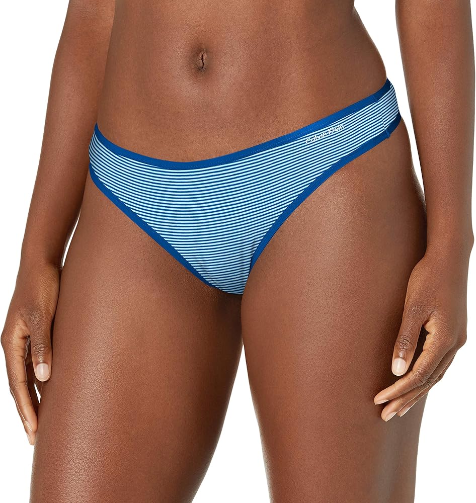 Calvin Klein Women's Form Thong Panty